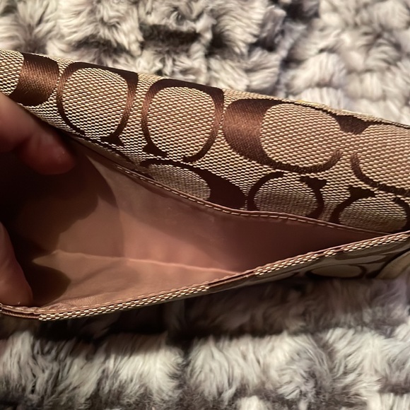 @@RARE FIND!!@@~Vintage 2008.Coach signature stripe floral appliqué wallet - Picture 5 of 11